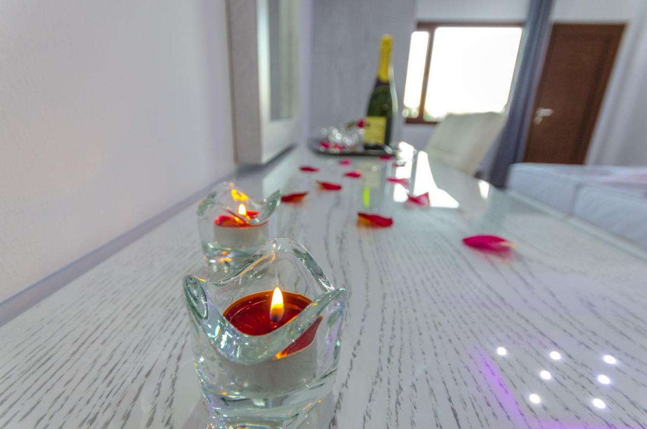 Ftelia Luxury Studio "Quattro" เมกาลีอัมโมส ภายนอก รูปภาพ